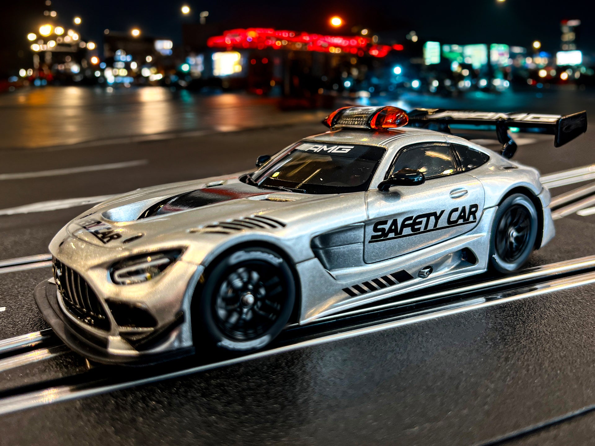 Carrera Digital Mercedes-AMG GT3 Evo - Veiligheid Car 32016