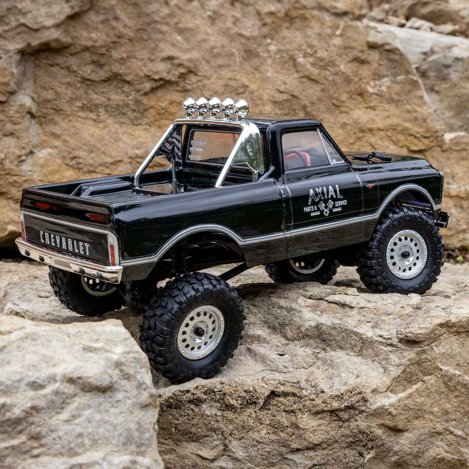 Axial SCX24 Chevrolet C10 1967 4WD Rock Crawler RTR AXI00001V2