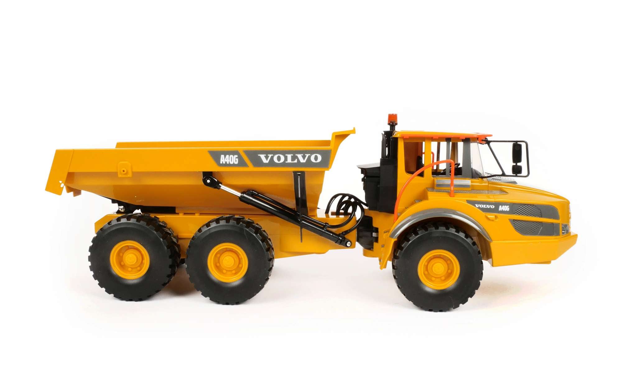 T2M knikgestuurde kiepwagen Volvo A40G T806