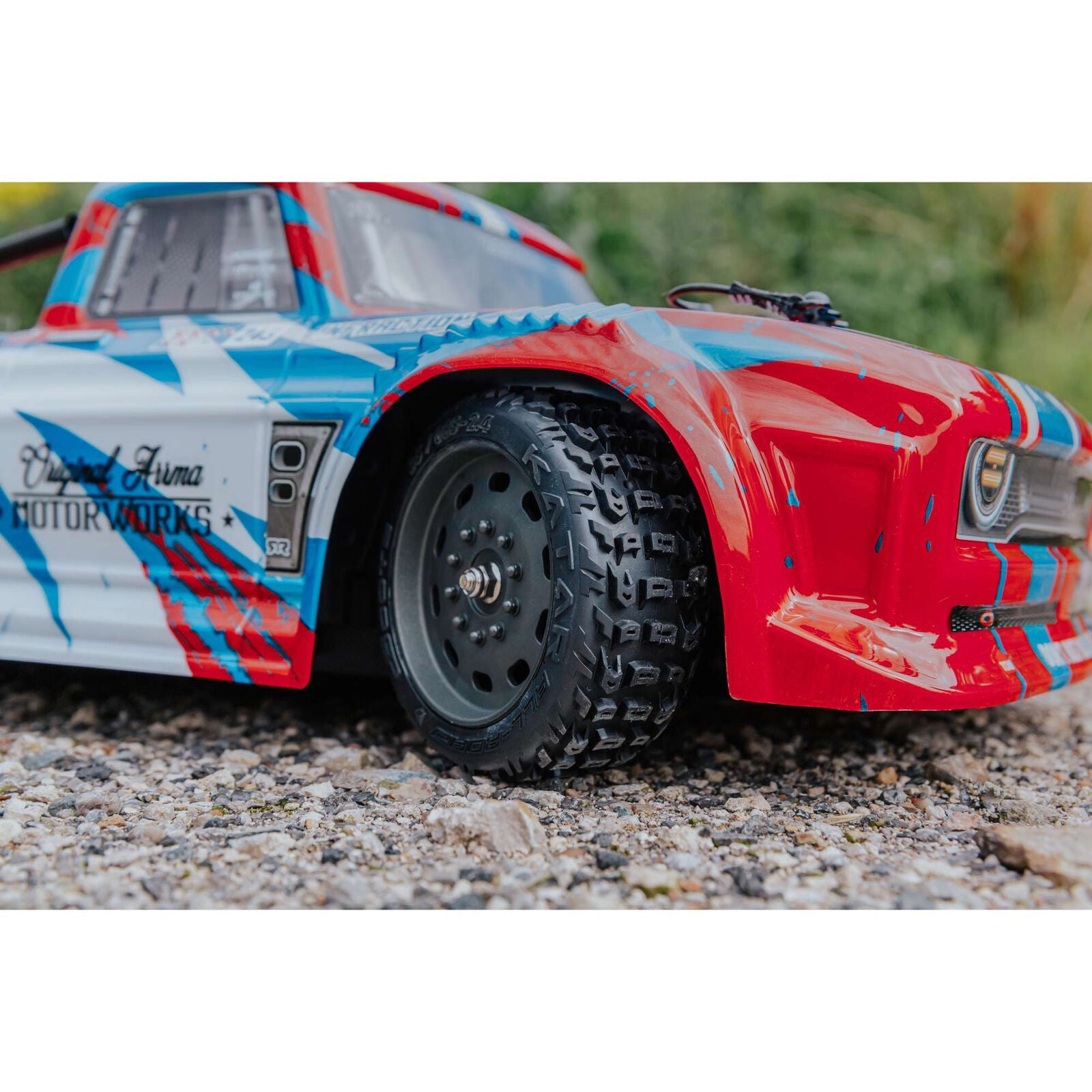 Arrma Street Bash Infraction 4x4 Mega Resto Mod RTR 1/7 ARA4215V3